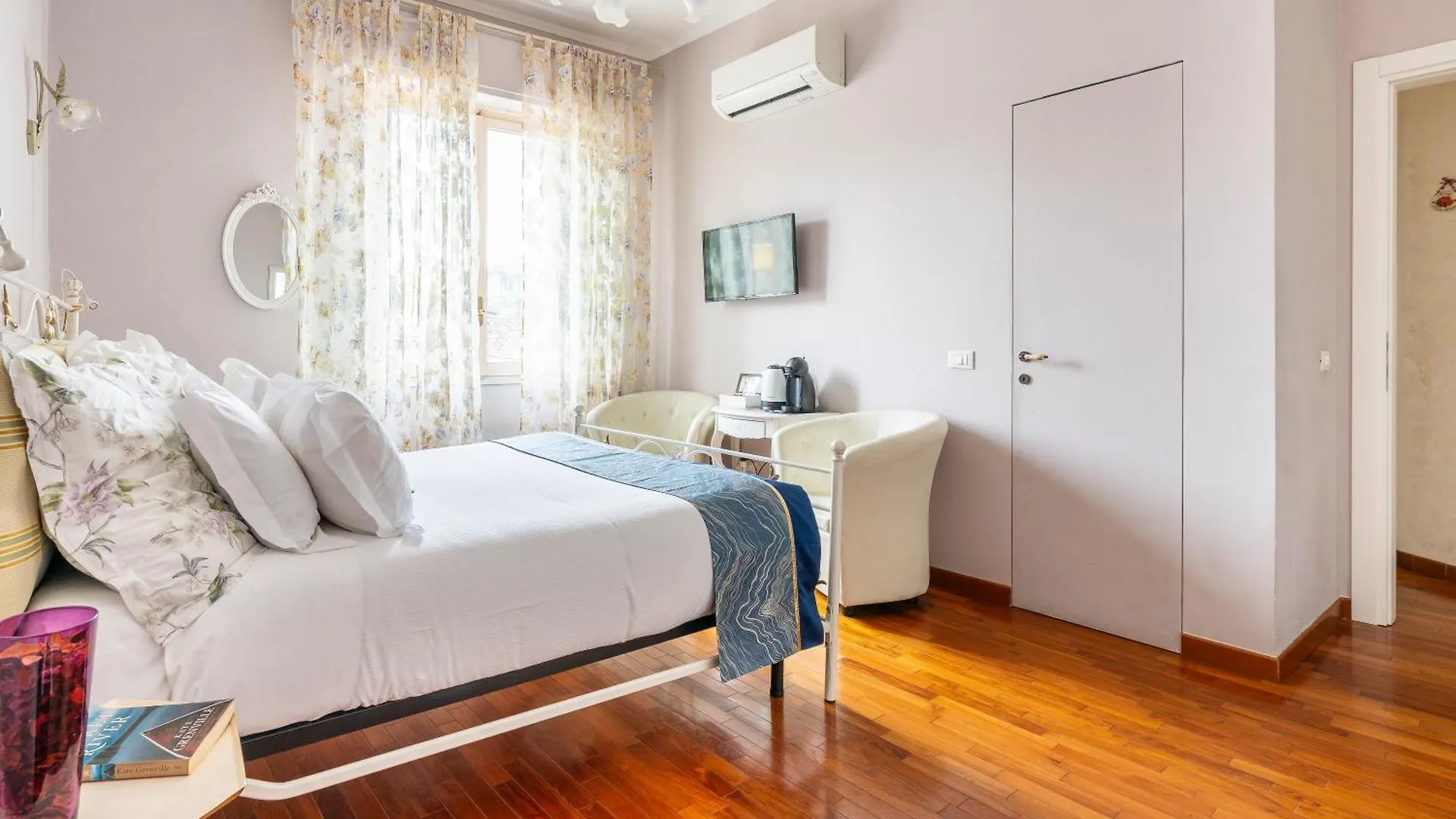 Central View Boutique - Milu Holidays Firenze